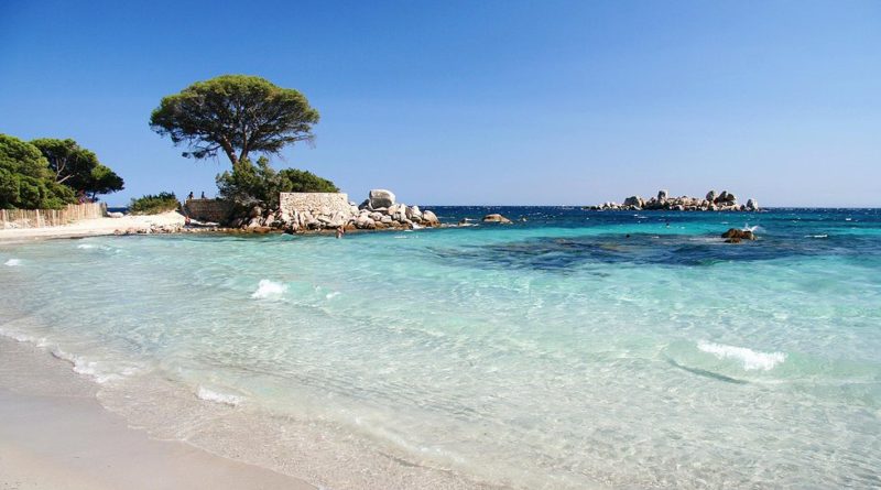 La plage de Santa-Julia en Corse