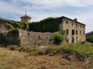 Un château qui ne demande qu'à retrouver son lustre passé
