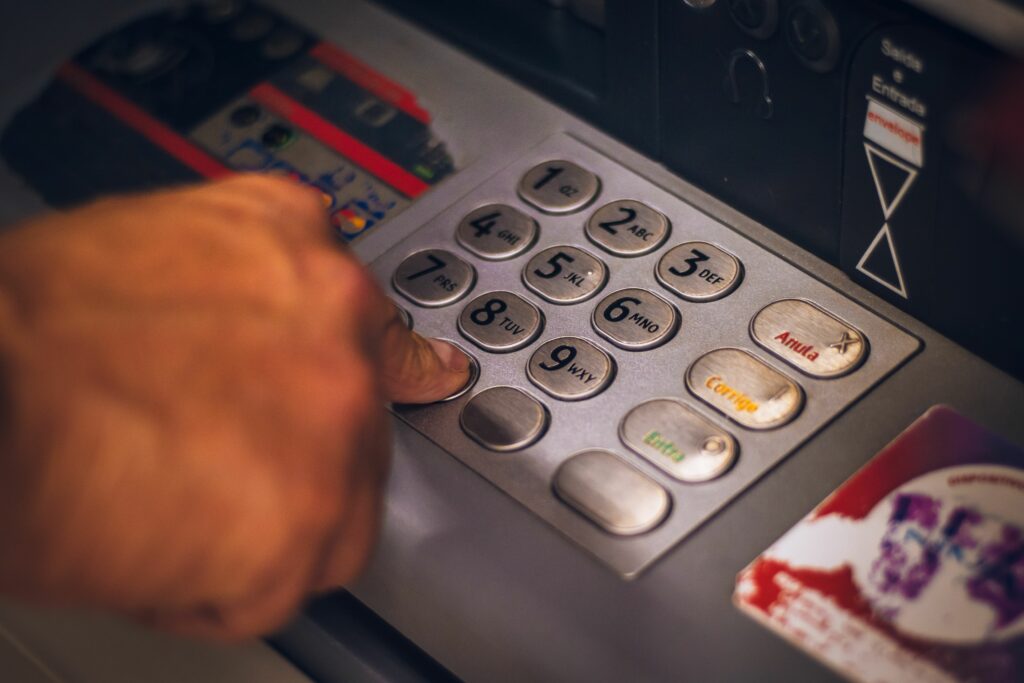 Comment choisir une banque gratuite et sans frais ?